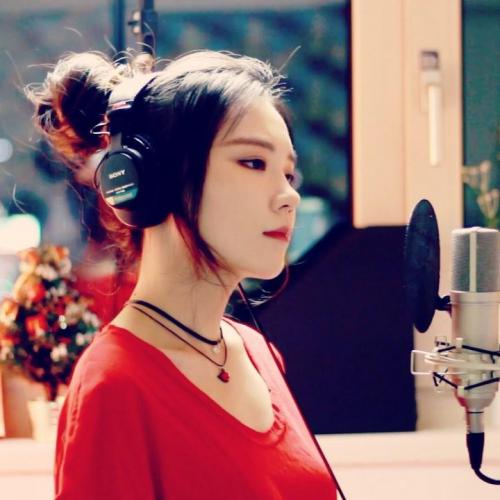 New video tomorrow❤️ #everyfriday ???