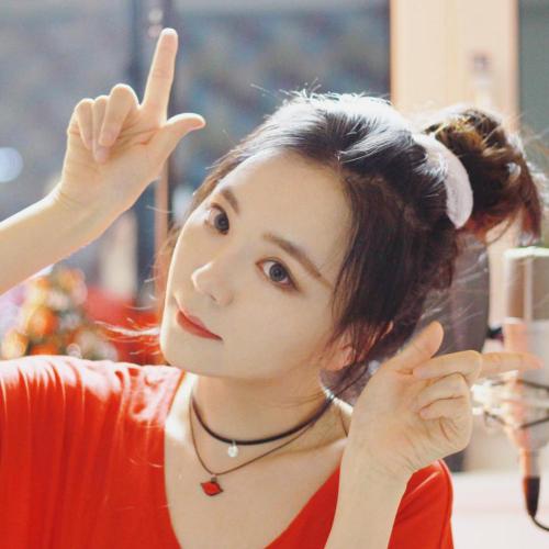 There's no cover upload this week.. because I have to make a cover video for a public service announcement and record my original track! I'm so sorry? #다음주에 봐요? #미안해요?