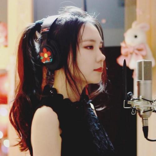 New video on YouTube tomorrow?내일봐요? #everyfriday #imaginedragons #natural #gardeners ?