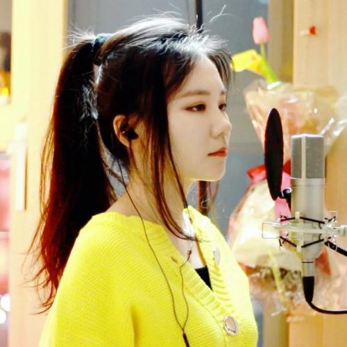 New video tomorrow☺️ #everyfriday