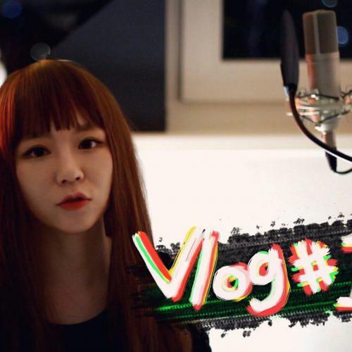 ?I'm gonna upload my #first #vlog on #YouTube at 21:00 ( 12:00 GMT )?두근두근 첫번째 비디오블로그!! ???