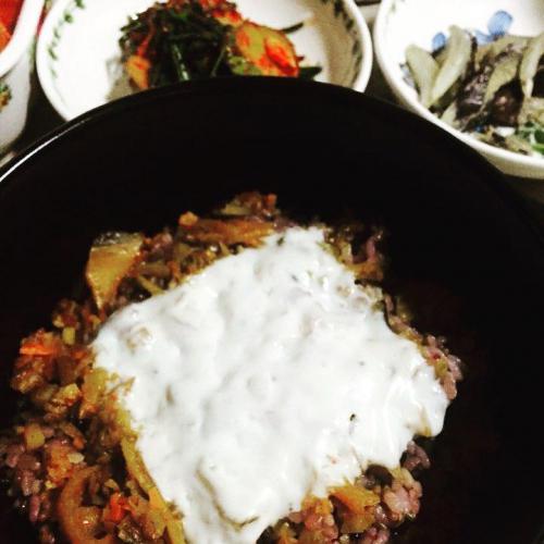 I cooked #Kimchi fried rice for my late dinner? #김치볶음밥 #치즈가너무적은가