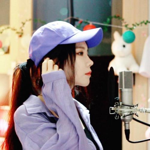 Verified I'll post a cover of speechless on YouTube tomorrow as badguy&Speechless are the most requested tracks?